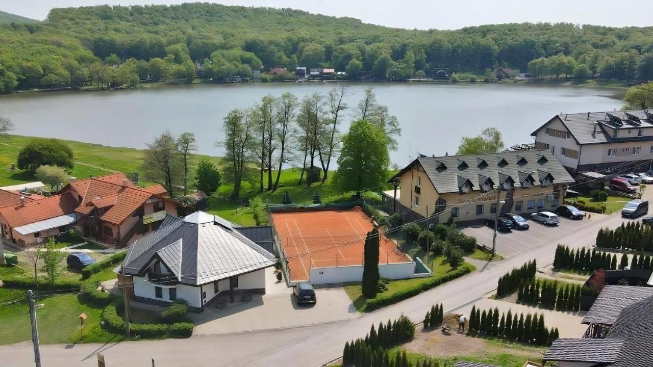 Penzion Pramen Vinné Exteriör bild