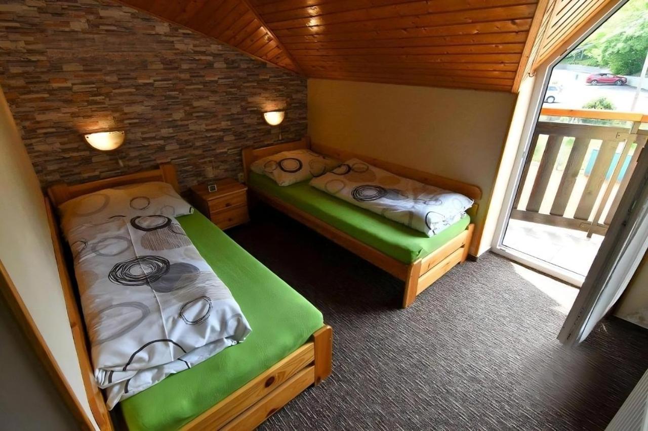 Penzion Pramen Vinné Exteriör bild